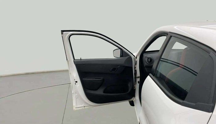 2022 Renault Kwid RXT 1.0 (O), Petrol, Manual, 4,784 km, LHS Front Door