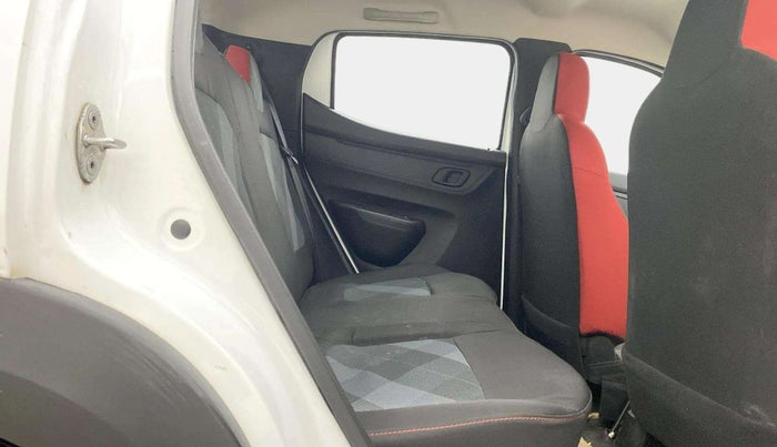 2022 Renault Kwid RXT 1.0 (O), Petrol, Manual, 4,784 km, Right Side Rear Door Cabin