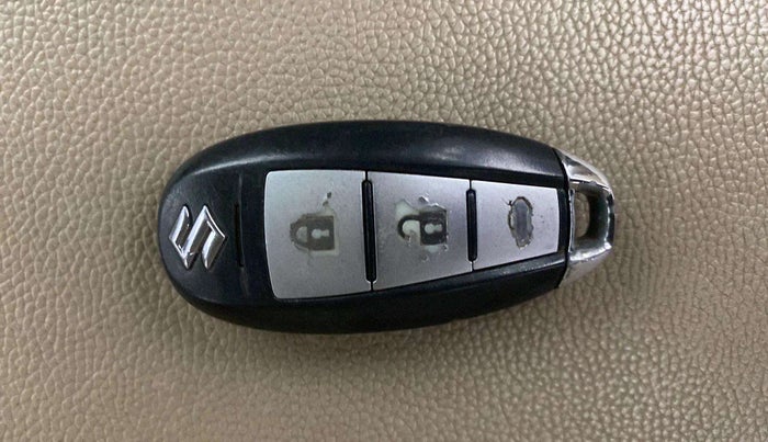 2015 Maruti Swift Dzire ZXI, Petrol, Manual, 83,487 km, Key Close Up