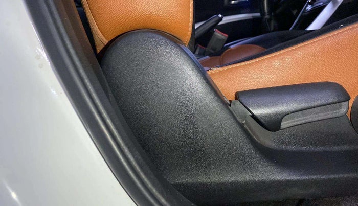 2018 Maruti S Cross ZETA 1.3, Diesel, Manual, 48,157 km, Driver Side Adjustment Panel