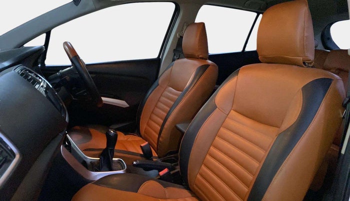2018 Maruti S Cross ZETA 1.3, Diesel, Manual, 48,157 km, Right Side Front Door Cabin
