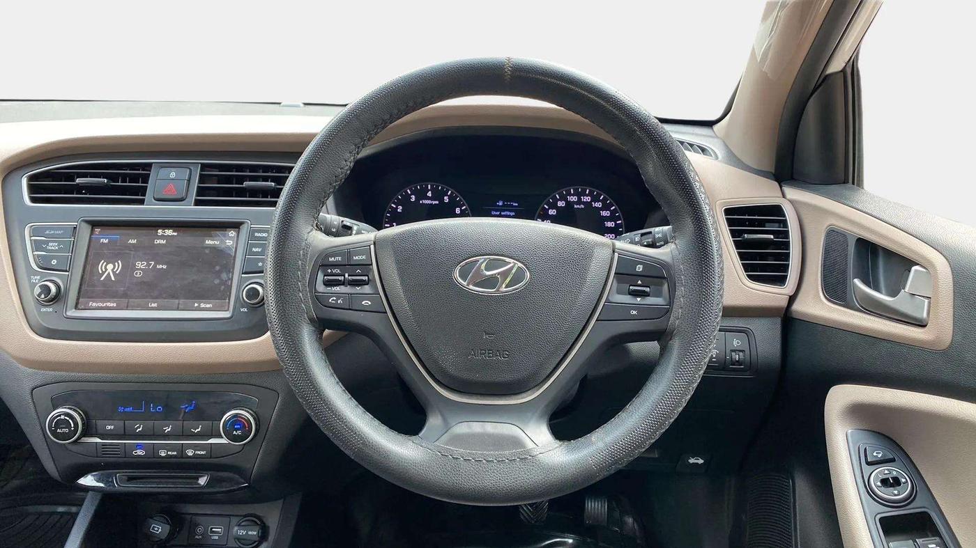2020 Hyundai Elite i20 ASTA 1.2 (O), Petrol, Manual, 25,521 km, Steering Wheel Close Up