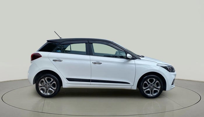2020 Hyundai Elite i20 ASTA 1.2 (O), Petrol, Manual, 25,521 km, Right Side View