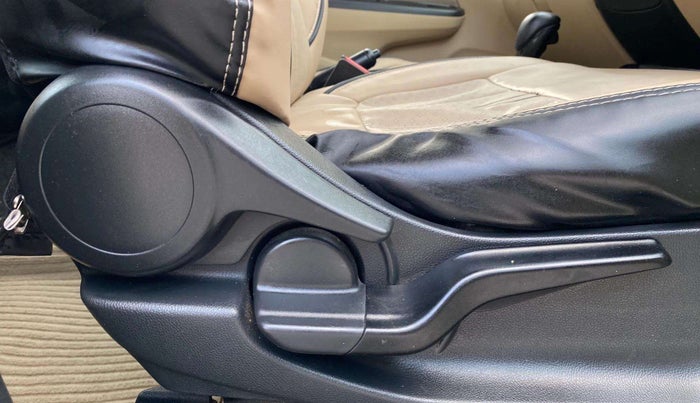 2018 Honda Amaze 1.5L I-DTEC V CVT, Diesel, Automatic, 59,819 km, Driver Side Adjustment Panel