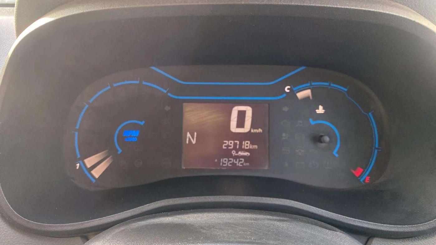 2021 Renault Kwid RXT 1.0 AMT (O), Petrol, Automatic, 30,050 km, Odometer Image