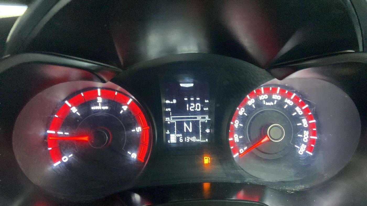 2022 Mahindra XUV300 W6 1.5 Sunroof Diesel, Diesel, Manual, 61,404 km, Odometer Image