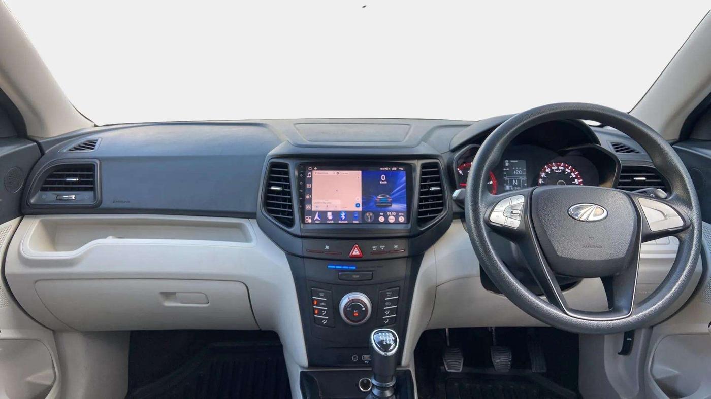 2022 Mahindra XUV300 W6 1.5 Sunroof Diesel, Diesel, Manual, 61,404 km, Dashboard