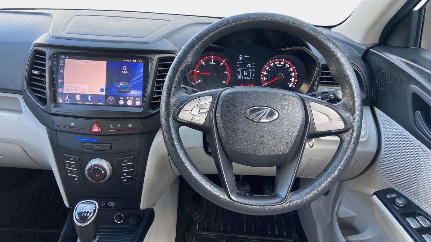 2022 Mahindra XUV300 W6 1.5 Sunroof Diesel, Diesel, Manual, 61,404 km, Steering Wheel Close Up