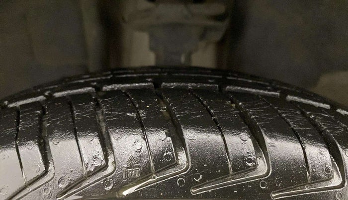 2019 Renault Kwid RXT 1.0 (O), Petrol, Manual, 22,520 km, Left Front Tyre Tread