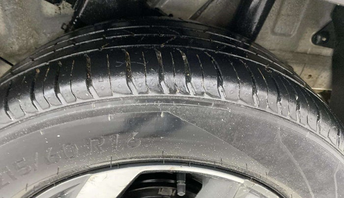 2019 Hyundai VENUE SX 1.0 TURBO, Petrol, Manual, 96,499 km, Left Rear Tyre Tread