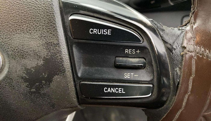 2019 Hyundai VENUE SX 1.0 TURBO, Petrol, Manual, 96,499 km, Adaptive Cruise Control