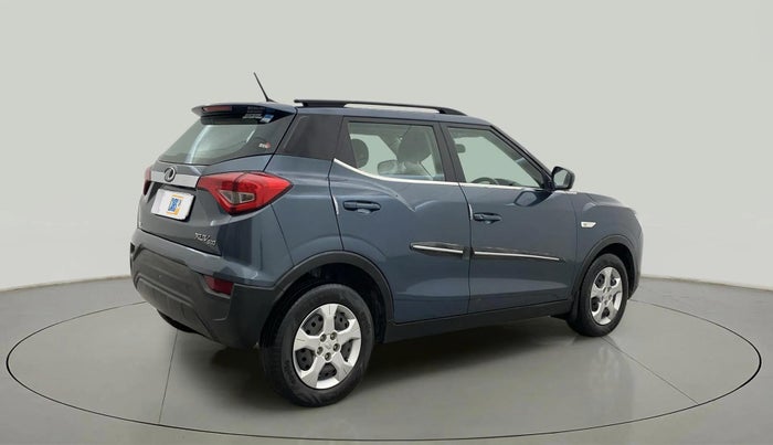 2021 Mahindra XUV300 W6 1.2 PETROL AMT, Petrol, Automatic, 45,332 km, Right Back Diagonal