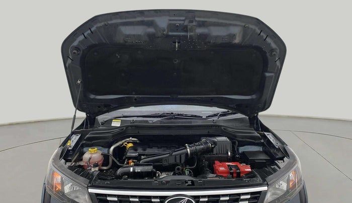 2021 Mahindra XUV300 W6 1.2 PETROL AMT, Petrol, Automatic, 45,332 km, Open Bonet