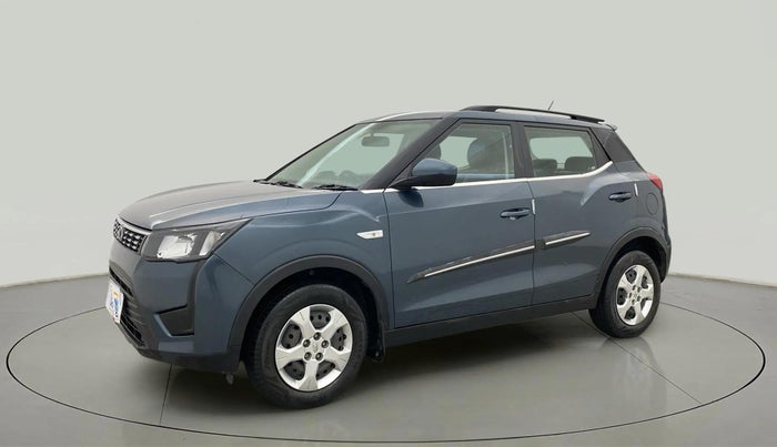 2021 Mahindra XUV300 W6 1.2 PETROL AMT, Petrol, Automatic, 45,332 km, Left Front Diagonal