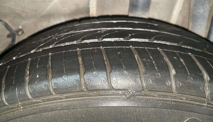 2021 Tata Tiago XZA PLUS PETROL, Petrol, Automatic, 30,302 km, Left Rear Tyre Tread