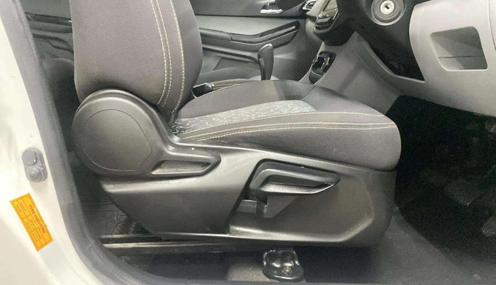 2021 Tata Tiago XZA PLUS PETROL, Petrol, Automatic, 30,302 km, Driver Side Adjustment Panel