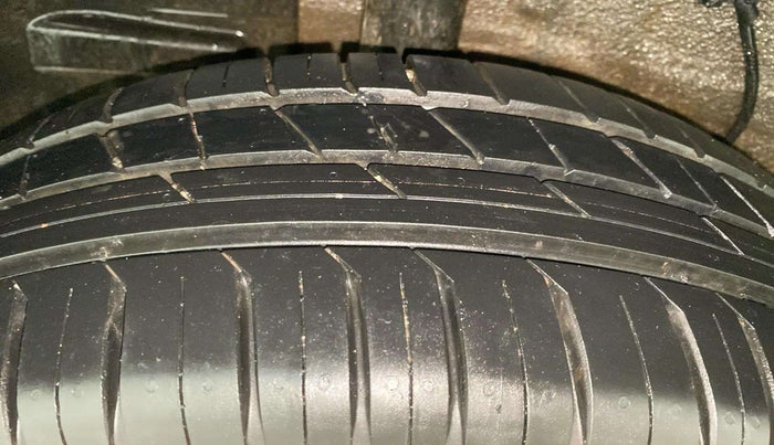 2023 Tata PUNCH ACCOMPLISHED AMT, Petrol, Automatic, 3,068 km, Right Rear Tyre Tread