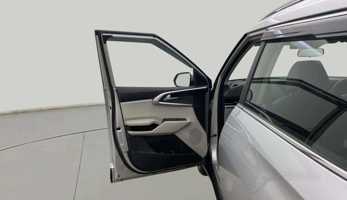 2024 KIA CARENS  PRESTIGE PLUS 1.5 TURBO PETROL IMT 7 STR , Petrol, Manual, 7,516 km, LHS Front Door
