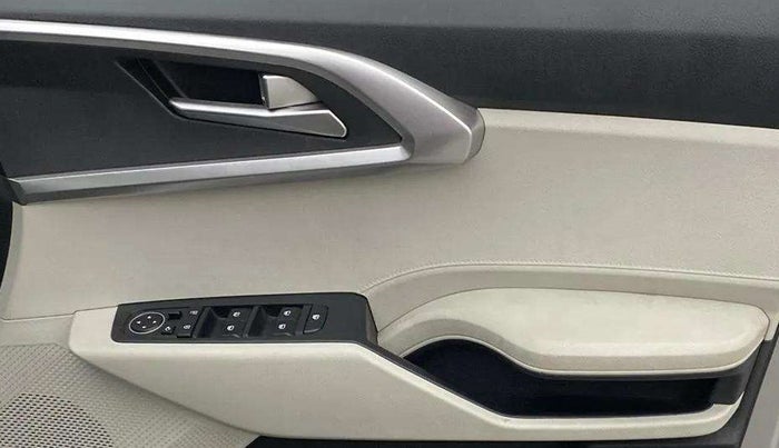 2024 KIA CARENS  PRESTIGE PLUS 1.5 TURBO PETROL IMT 7 STR , Petrol, Manual, 7,516 km, Driver Side Door Panels Control