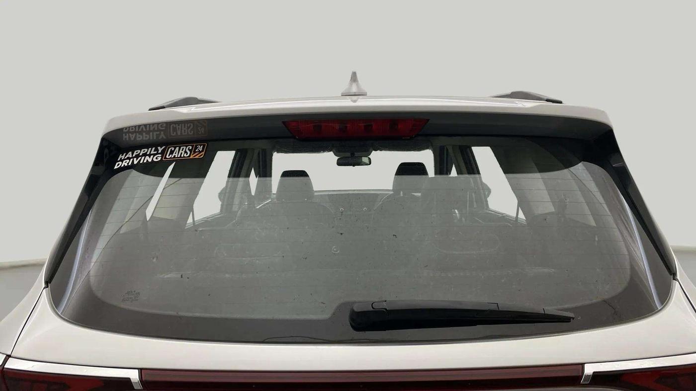 2024 KIA CARENS  PRESTIGE PLUS 1.5 TURBO PETROL IMT 7 STR , Petrol, Manual, 7,516 km, Rear Windshield