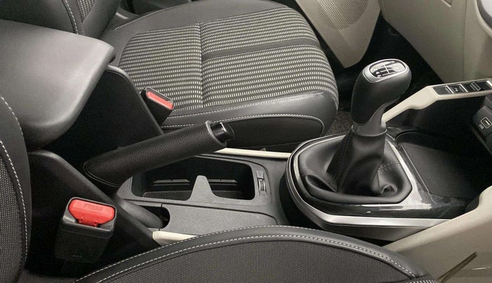 2024 KIA CARENS  PRESTIGE PLUS 1.5 TURBO PETROL IMT 7 STR , Petrol, Manual, 7,516 km, Gear Lever