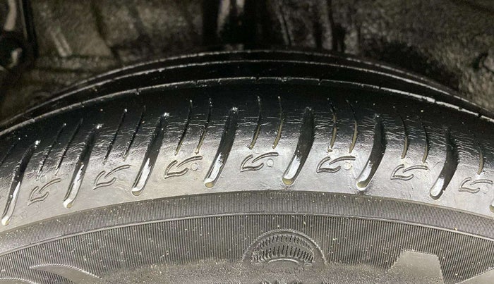 2020 KIA SONET HTX 1.5, Diesel, Manual, 77,406 km, Right Rear Tyre Tread