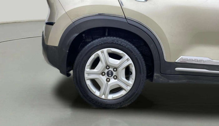 2020 KIA SONET HTX 1.5, Diesel, Manual, 77,406 km, Right Rear Wheel