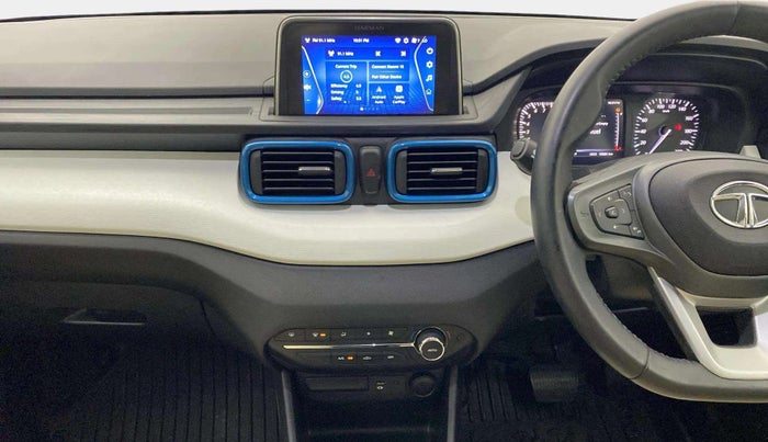 2023 Tata PUNCH CREATIVE AMT 1.2 RTN DUAL TONE, Petrol, Automatic, 19,572 km, Air Conditioner
