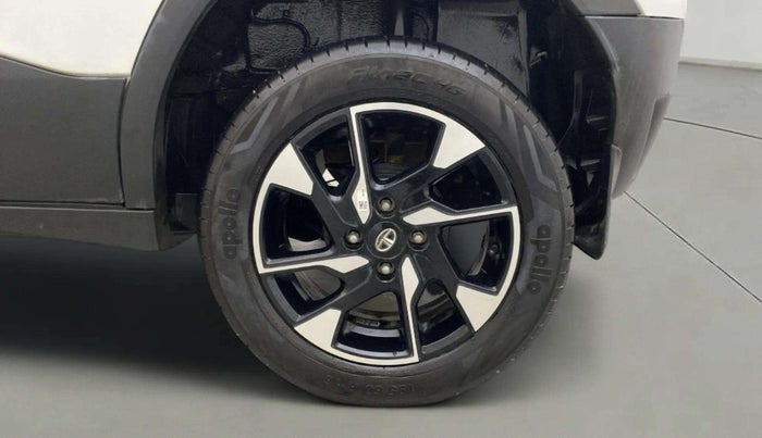 2023 Tata PUNCH CREATIVE AMT 1.2 RTN DUAL TONE, Petrol, Automatic, 19,572 km, Left Rear Wheel