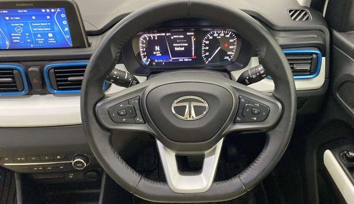 2023 Tata PUNCH CREATIVE AMT 1.2 RTN DUAL TONE, Petrol, Automatic, 19,572 km, Steering Wheel Close Up