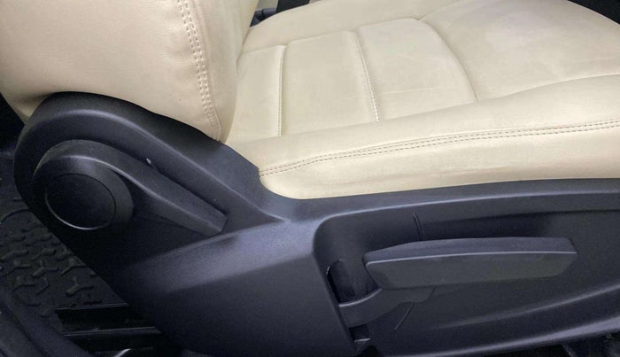 2023 Tata PUNCH CREATIVE AMT 1.2 RTN DUAL TONE, Petrol, Automatic, 19,572 km, Driver Side Adjustment Panel