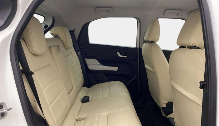 2023 Tata PUNCH CREATIVE AMT 1.2 RTN DUAL TONE, Petrol, Automatic, 19,572 km, Right Side Rear Door Cabin