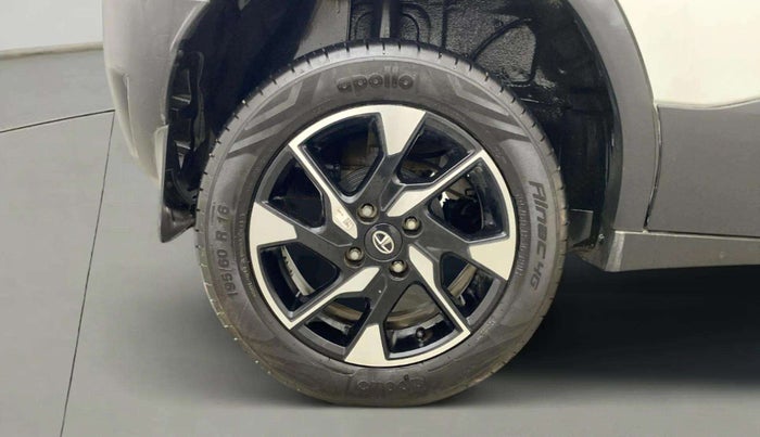 2023 Tata PUNCH CREATIVE AMT 1.2 RTN DUAL TONE, Petrol, Automatic, 19,572 km, Right Rear Wheel