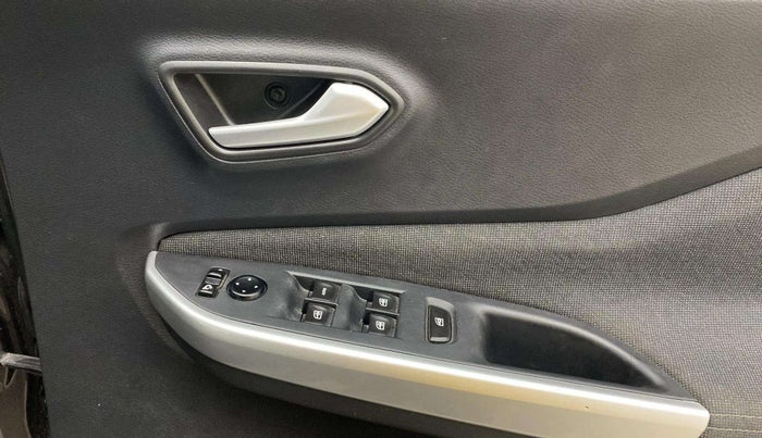 2021 Nissan MAGNITE XV MT, Petrol, Manual, 67,091 km, Driver Side Door Panels Control