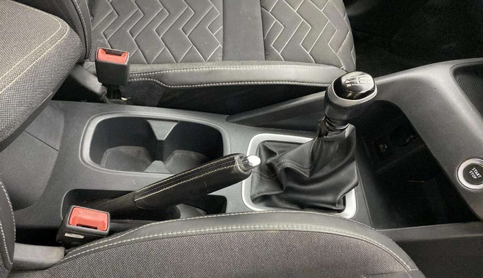 2021 Nissan MAGNITE XV MT, Petrol, Manual, 67,091 km, Gear Lever