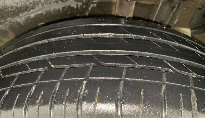 2017 Tata NEXON XT PETROL, Petrol, Manual, 62,734 km, Left Rear Tyre Tread