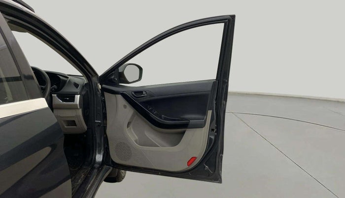 2017 Tata NEXON XT PETROL, Petrol, Manual, 62,734 km, RHS Front Door