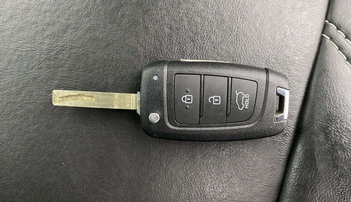 2024 Hyundai NEW I20 SPORTZ 1.2 MT, Petrol, Manual, 8,238 km, Key Close Up