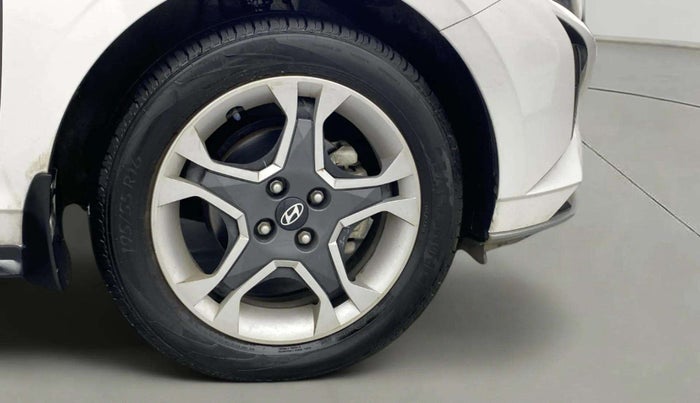 2024 Hyundai NEW I20 SPORTZ 1.2 MT, Petrol, Manual, 8,238 km, Right Front Wheel