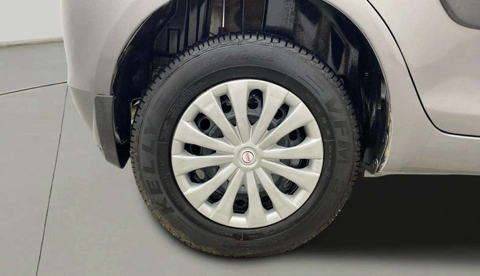 2014 Maruti Swift VXI, Petrol, Manual, 35,865 km, Right Rear Wheel