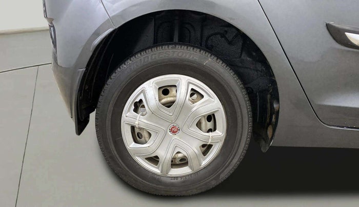 2021 Tata ALTROZ XE PETROL, Petrol, Manual, 69,849 km, Right Rear Wheel