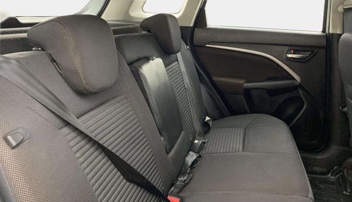 2022 Maruti BREZZA ZXI SMART HYBRID , Petrol, Manual, 47,877 km, Right Side Rear Door Cabin