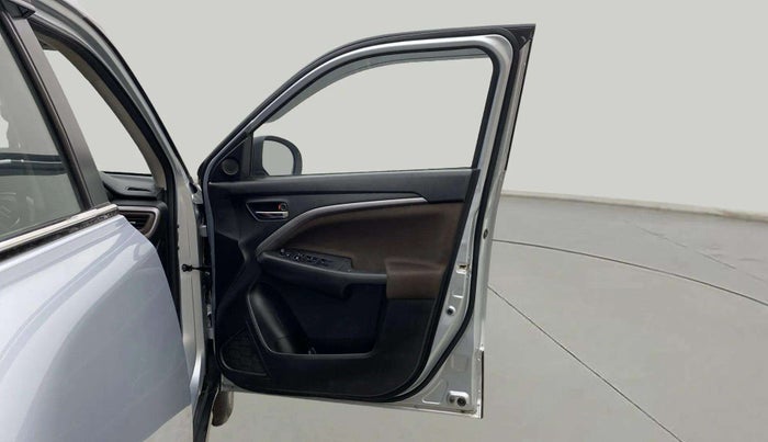 2022 Maruti BREZZA ZXI SMART HYBRID , Petrol, Manual, 47,877 km, RHS Front Door