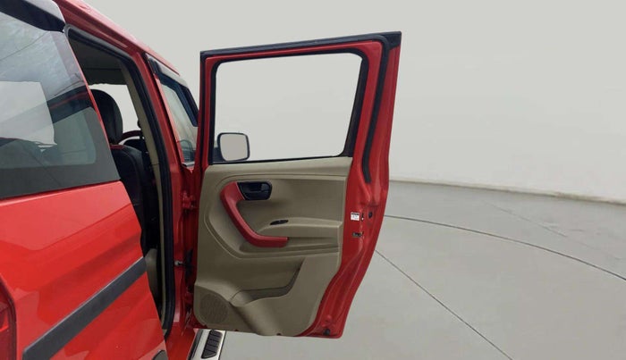 2023 Mahindra BOLERO NEO N 8, Diesel, Manual, 8,903 km, RHS Rear Door