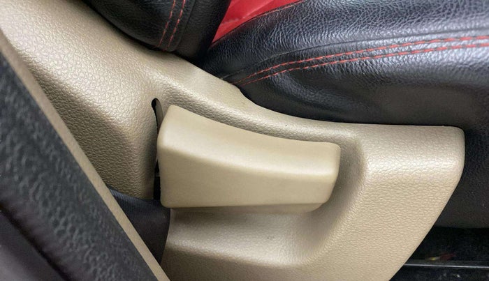 2023 Mahindra BOLERO NEO N 8, Diesel, Manual, 8,903 km, Driver Side Adjustment Panel