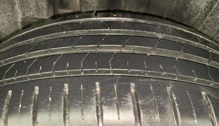 2022 Maruti Baleno ALPHA PETROL 1.2, Petrol, Manual, 17,405 km, Right Rear Tyre Tread