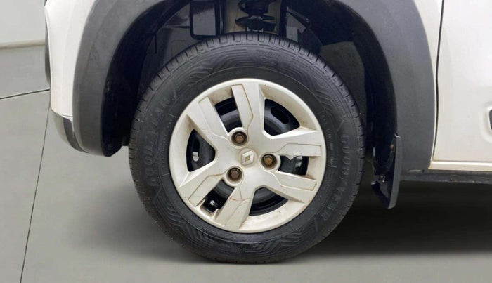 2015 Renault Kwid RXL, Petrol, Manual, 35,494 km, Left Front Wheel