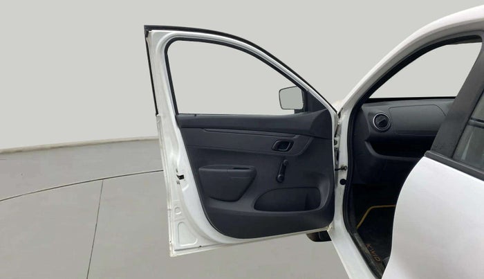 2015 Renault Kwid RXL, Petrol, Manual, 35,494 km, LHS Front Door