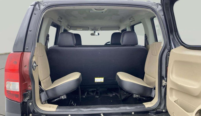 2018 Mahindra TUV300 T10, Diesel, Manual, 66,083 km, Boot Open Zoomed View