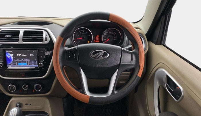 2018 Mahindra TUV300 T10, Diesel, Manual, 66,083 km, Steering Wheel Close Up